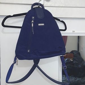 Baggallini Metro Backpack in Navy
